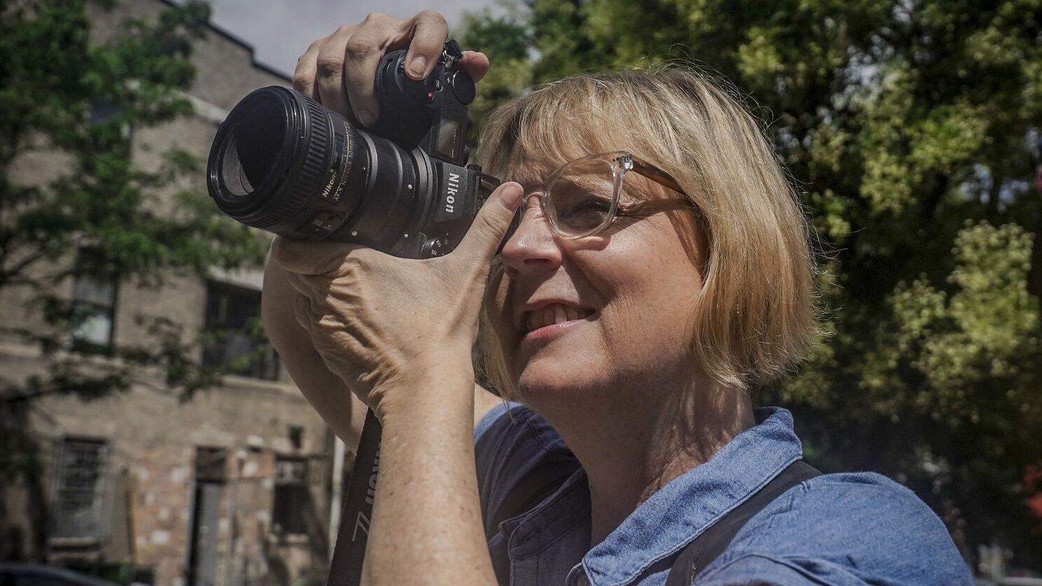 Wedding photographers adapt to couples who want instant images, less tradition on their big day